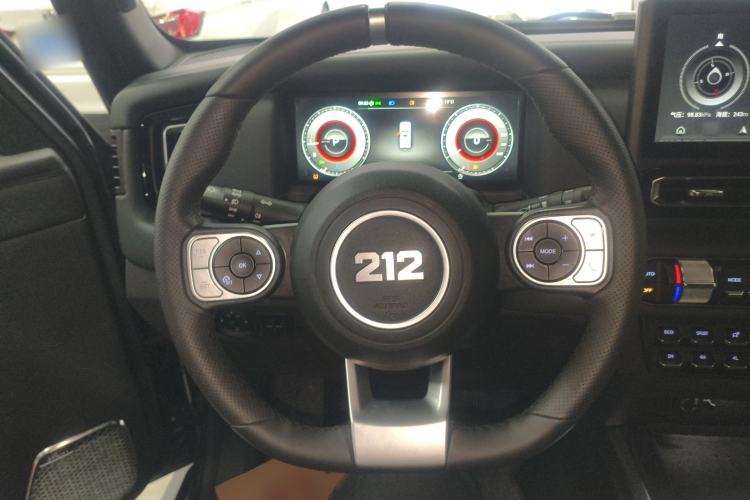 Used 212 T01 2024 2.0T Mechanic