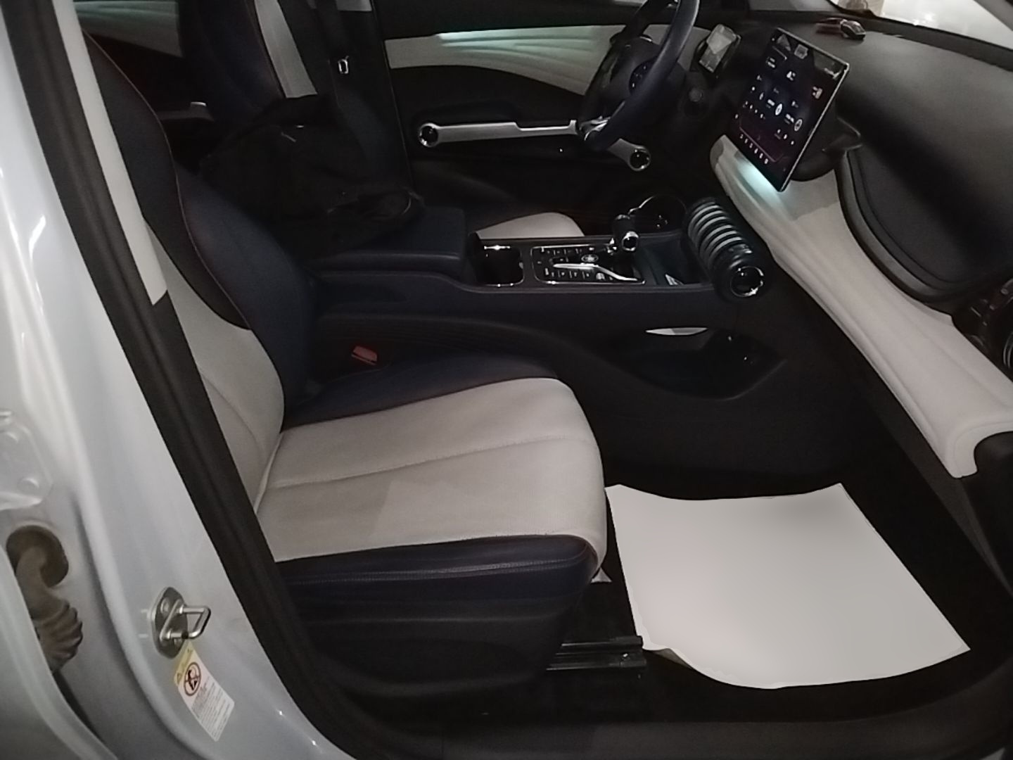 BYD Yuan PLUS 2022 510 km Flagship Version — снимка 19