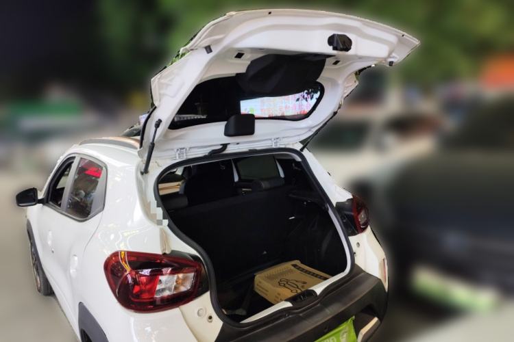 Used Dongfeng NAMMI BOX 2022 Revised Light Wind Edition 201 km Standard Version
