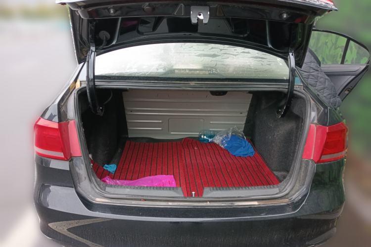 Used Volkswagen Santana 2013 1.6L Manual Fashion Edition