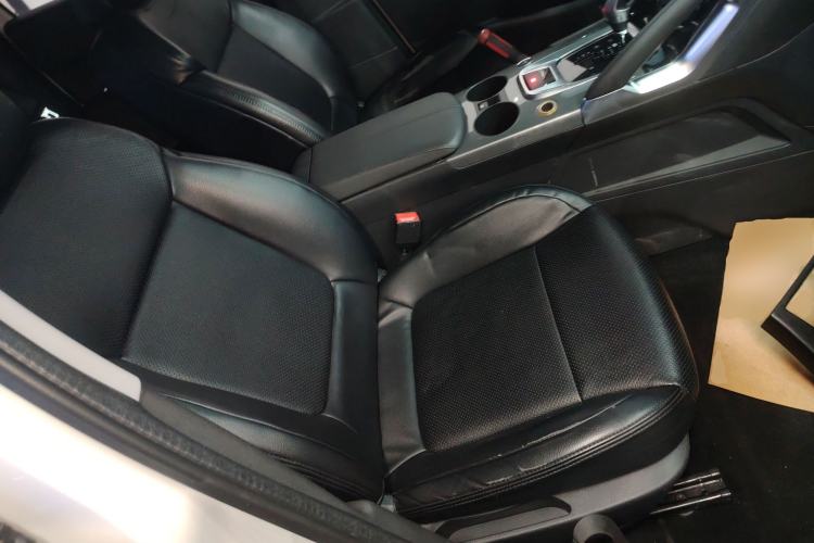 Used Peugeot 3008 2016 2.0L Automatic Classic Edition
