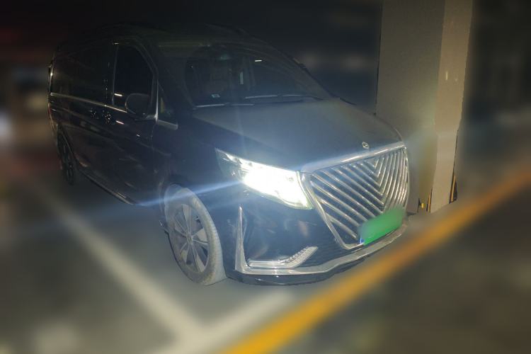 Used Mercedes-Benz V-Class 