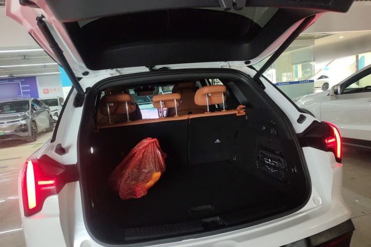 Used NETA L 2024 Extended-Range 310 Flash-Charge Red Edition