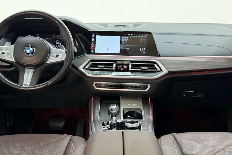 Used BMW X5 2022 Restyled xDrive 40Li M Sport Package Audio And AC Panel