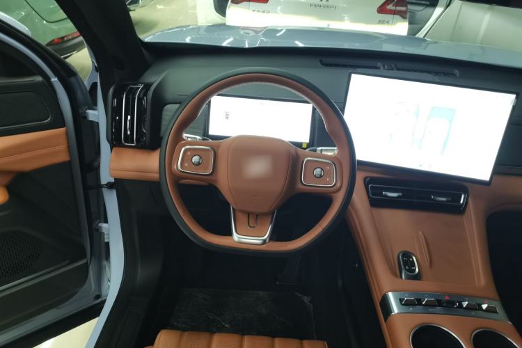 Used JETOUR Shanhai L7 Plus 2025 Model 220km Flagship 7-seater Steering Wheel