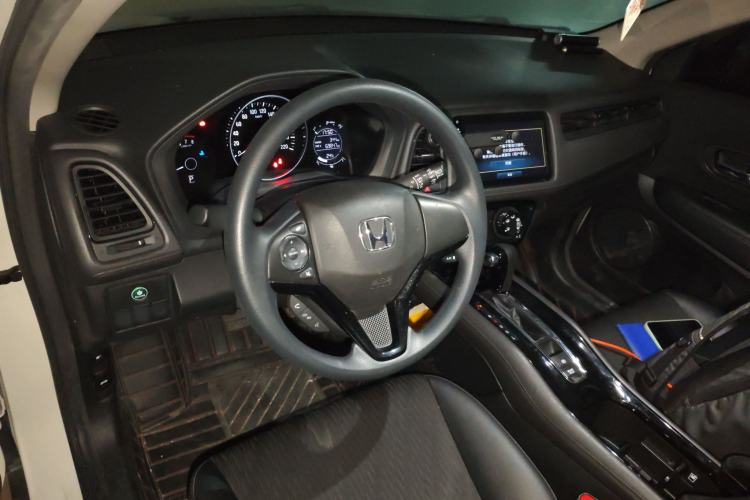 Used Honda Vezel 2020 1.5L CVT Pioneer Edition Center Console