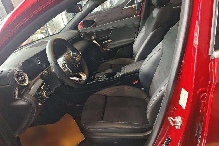 Used Mercedes-Benz A-Class 2020 Restyled A 200 L Sport Sedan Fashion Version