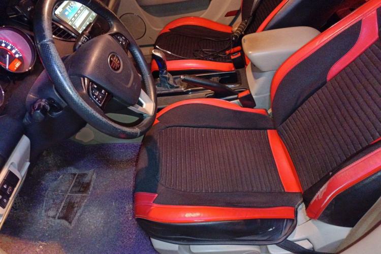 Used Bestune B50 2013 1.6L manual luxury version
