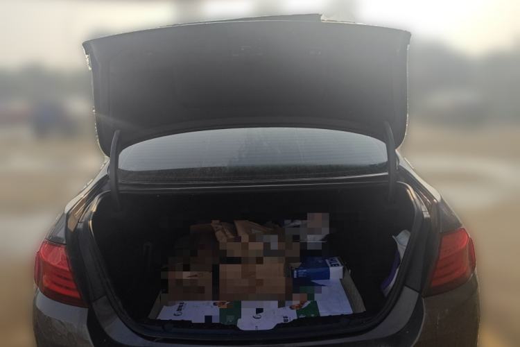 Used BMW 5 Series 2013 525Li Leading Model Trunk