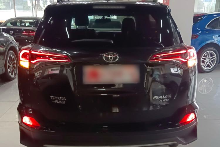 Used Toyota RAV4 2016 2.5L Automatic 4x4 Elite Edition