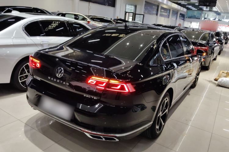 Used Volkswagen Magotan 2023 2 Million Units Limited Edition 330TSI DSG Leading Version Rear Right 45 Deg