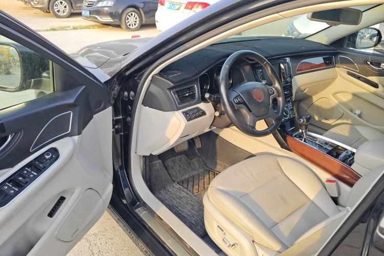 Used Hongqi H7 2013 2.0T Luxury Model
