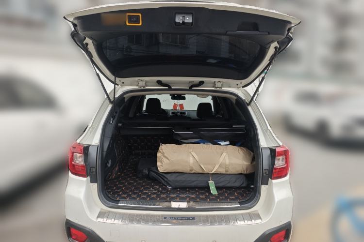 Used Subaru Outback 2016 2.5i Sport Navigation Edition Trunk