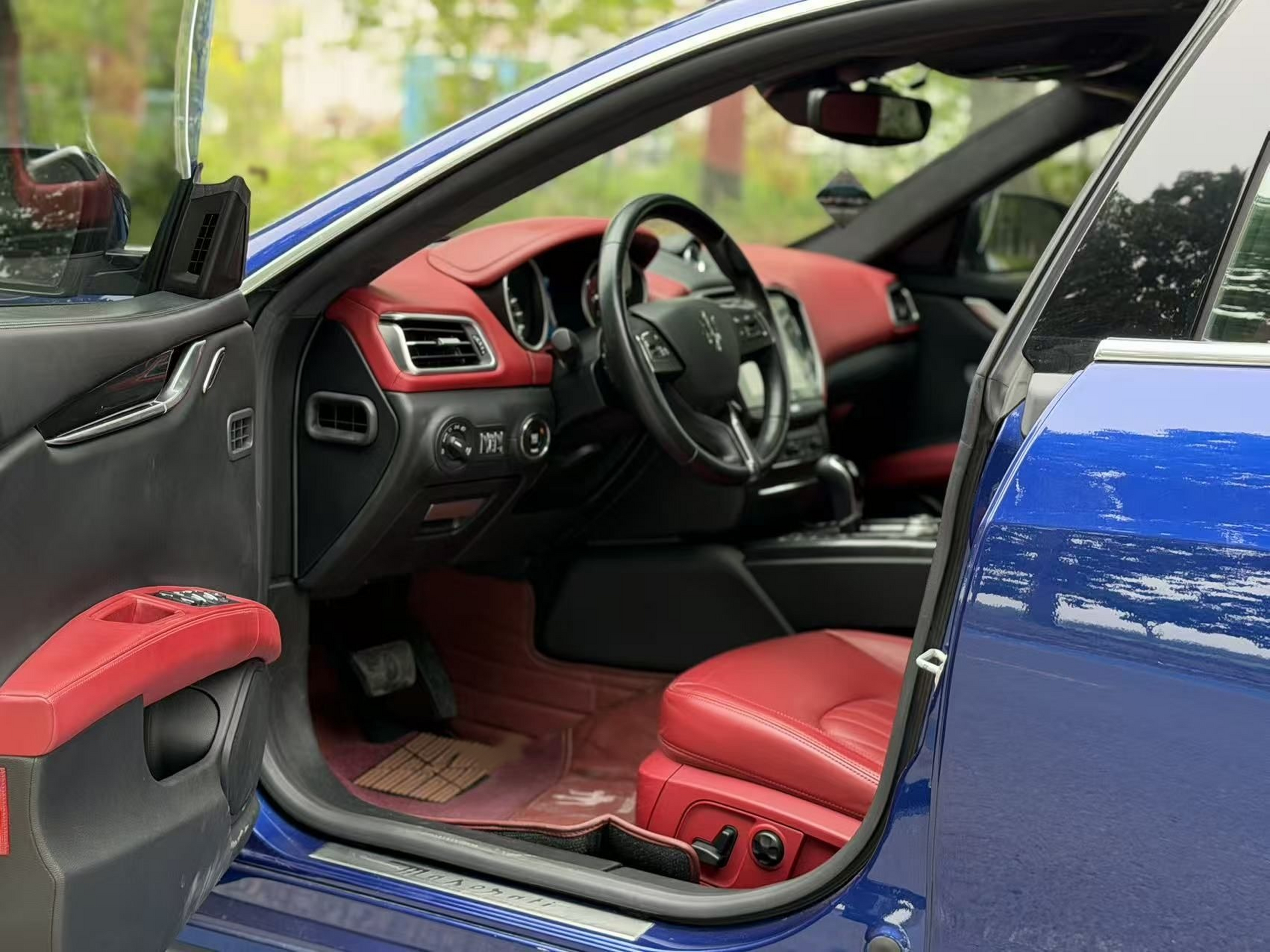 Avant de la voiture
