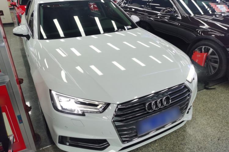 Used Audi A4L 2018 30th Anniversary Edition 40 TFSI Trendy Model
