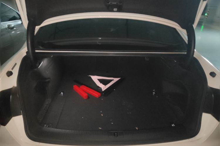 Used Audi A4L 2019 40 TFSI Fashion Version China V Trunk