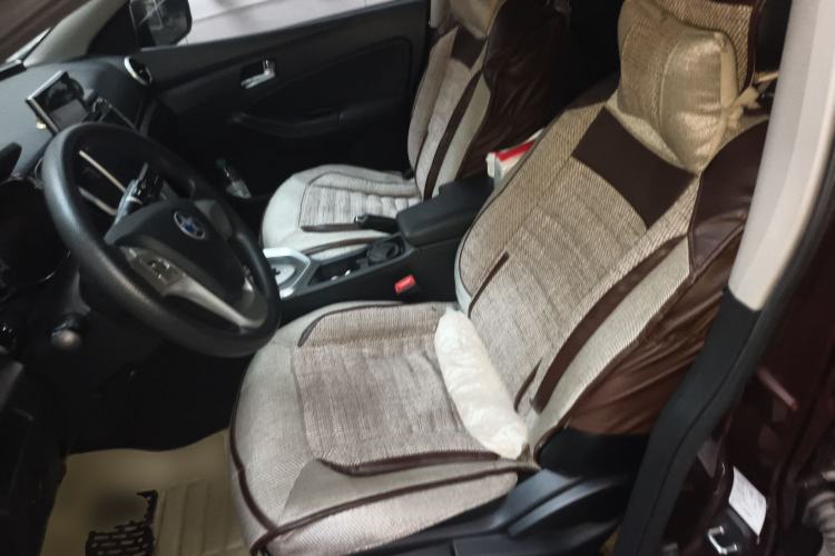 Used Venucia T70 2015 2.0L CVT Smart Choice Edition