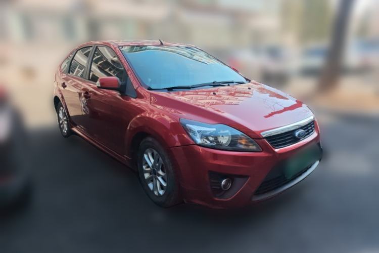 Used Ford Focus 2011 Hatchback 1.8L Automatic Fashion Edition Front Right 45 Deg