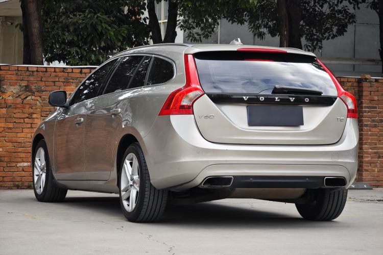 Used Volvo V60 2015 T5 Zhiya Edition