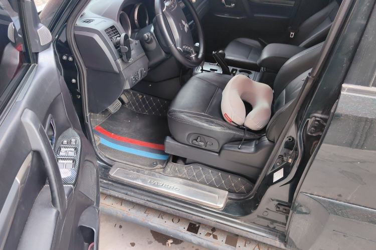 Used Mitsubishi Pajero 2014 3.0L Elite Upgrade Edition