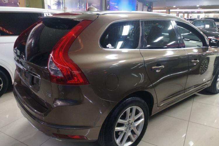 Used Volvo XC60 2017 T5 Smart Upgrade Edition