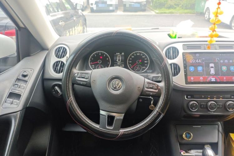 Used Volkswagen Tiguan 2016 280TSI Automatic Two-Wheel Drive Silk Road Comfort Edition Steering Wheel