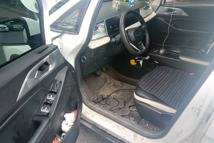 Used Geometry E Firefly 2023 320KM Cute & Handsome Tiger 5 Seats
