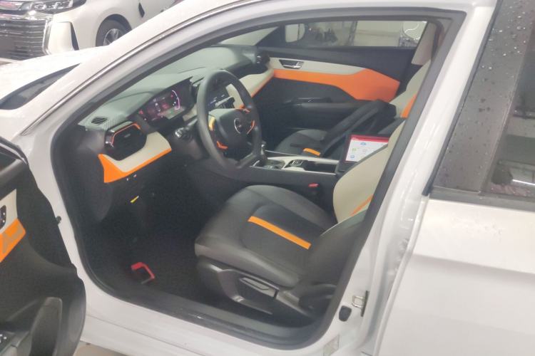 Used Dongfeng Aeolus Yixuan 2023 Mach Edition 1.5L Automatic Chasing Shadow Version
