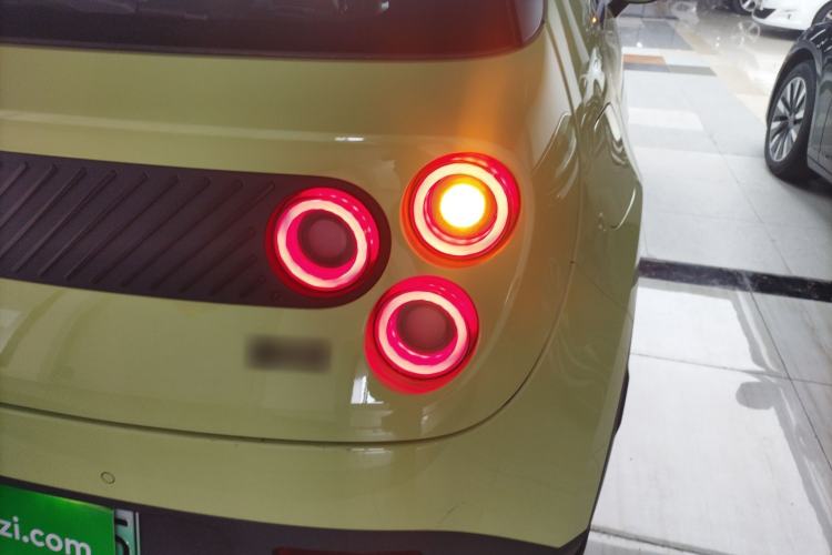 Used firefly 2025 Illuminated Edition
