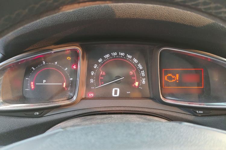 Used DS 5LS 2014 1.8L automatic Comfort version VTi140