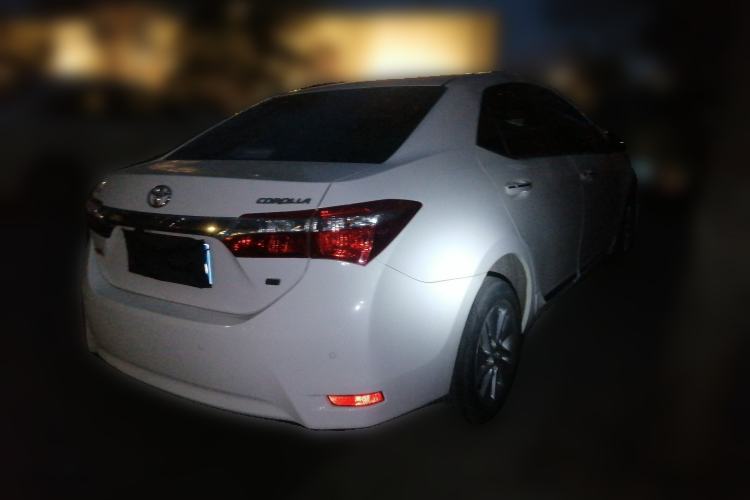 Used Toyota Corolla 2014 1.6L CVT GL-i Rear Right 45 Deg