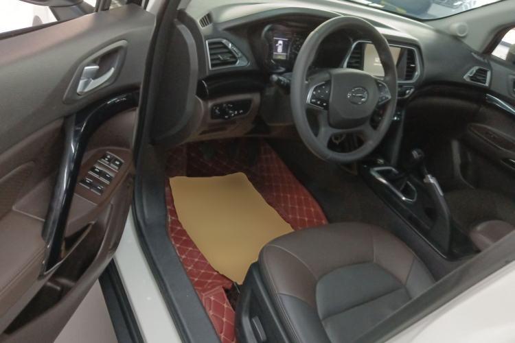 Used GAC Trumpchi GS4 2017 235T Manual Two-Wheel Drive Luxury Edition Driver Seat