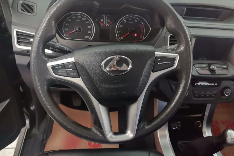 Used Leopaard Q6 2015 2.4L Manual 4x4 Excellence Edition