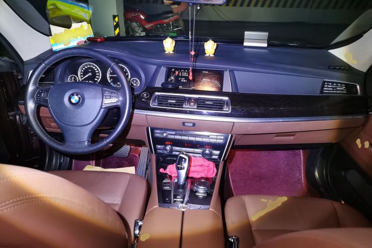 Used BMW 5 Series GT 2015 528i Leading Model