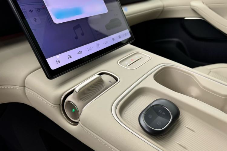 Used Nio ES6 2023 75 kWh Interior 1