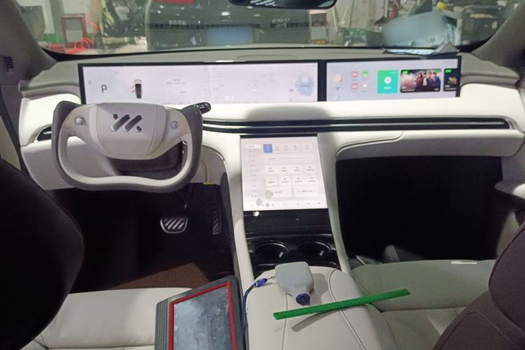 Used IM LS7 2023 90 kWh Elite Rear-Drive Version