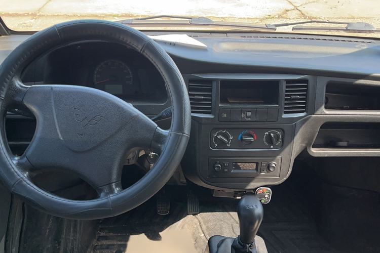 Used Wuling Zhiguang 2019 1.2L Van Utility Model 2 Seats