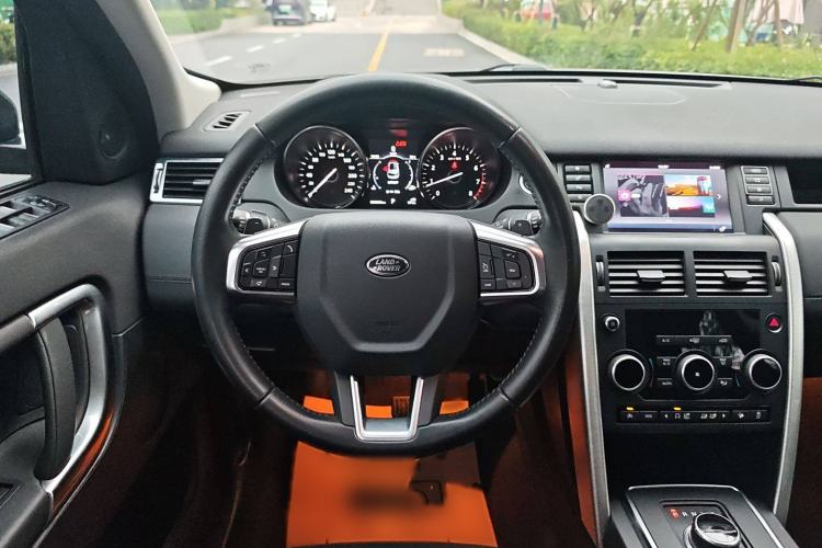 Used Land Rover Discovery Sport 2017 2.0T SE