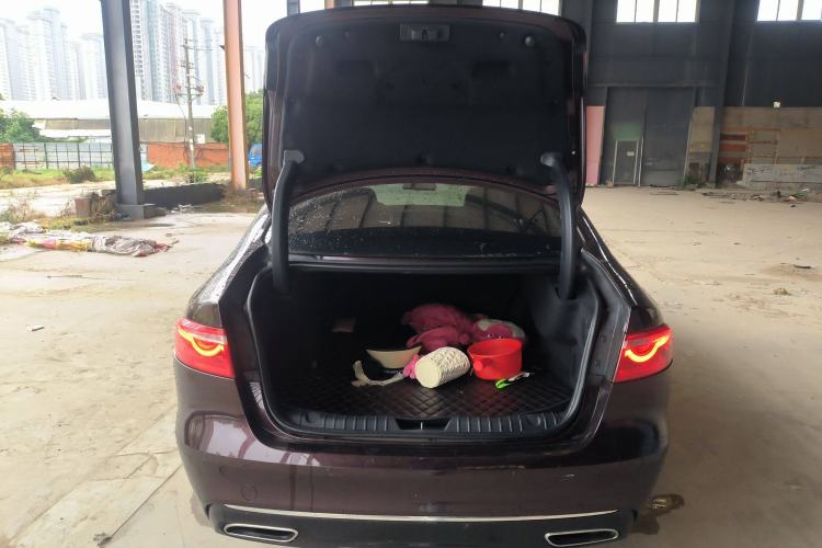 Used Jaguar XFL 2019 XFL 2.0T 200 PS Two-Wheel-Drive Elite Edition