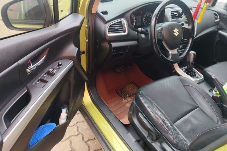 Used Suzuki S-Cross 2014 1.6L CVT Two-Wheel Drive Elite Version