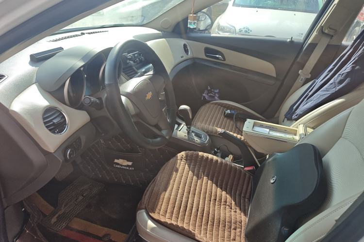 Used Chevrolet Cruze 2015 1.5L Classic SE AT
