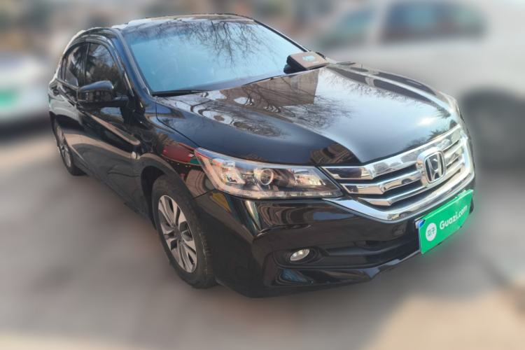 Used Honda Accord 2015 2.0L LX Comfort Edition Front Right 45 Deg