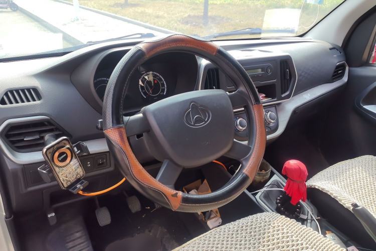 Used CHANGAN KAICHENG Ruixing M60 2023 1.5L GDI Comfort Van 2-Seater
