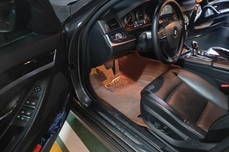 Used BMW 5 Series 2013 520Li Elegant Edition
