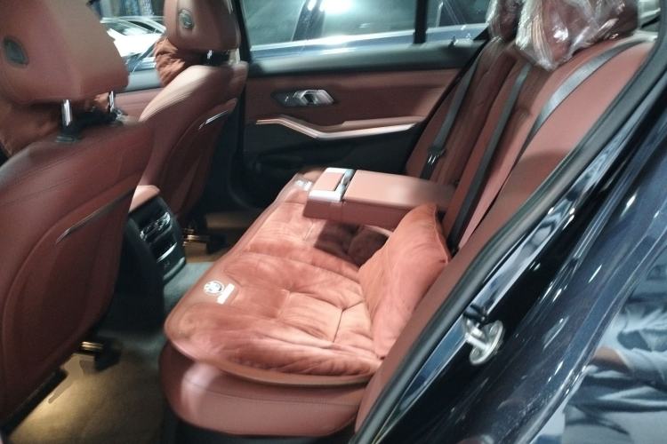 Used BMW 3 Series 2023 325Li M Sport Night Edition Package Left Rear Seat