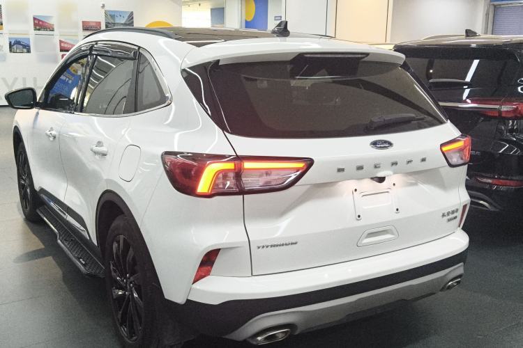 Used Ford Escape 2024 EcoBoost 245 Two-Wheel-Drive Comfort Edition
