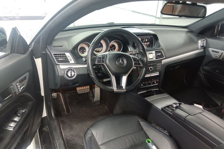 Used Mercedes-Benz E-Class 2016 E 200 Coupe Dynamic Edition Interior 2