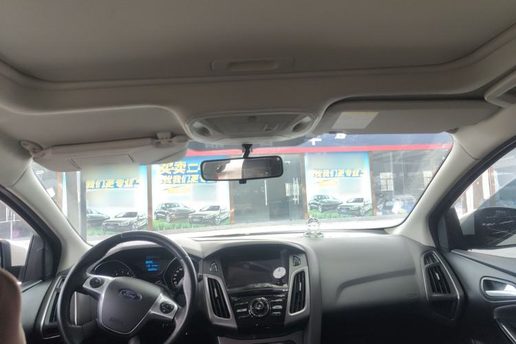 Used Ford Focus 2012 Hatchback 1.6L Automatic Fashion Edition