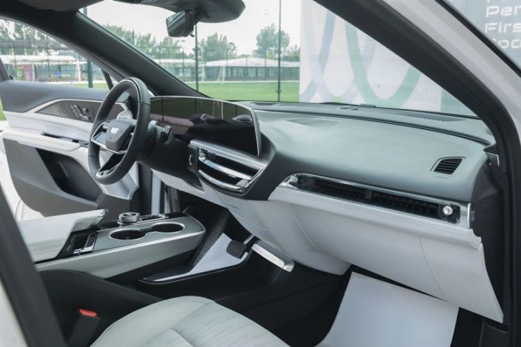 Used Cadillac LYRIQ 2022 Rear-Drive Long-Range Luxury Edition