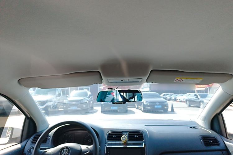 Used Volkswagen Polo 2016 1.4L Manual Fashion Model Headliner